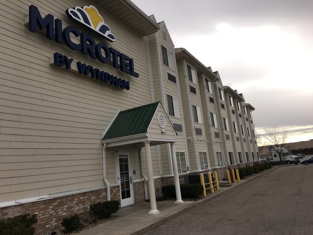 Microtel Inn & Suites By Wyndham Indianapolis Airport Экстерьер фото